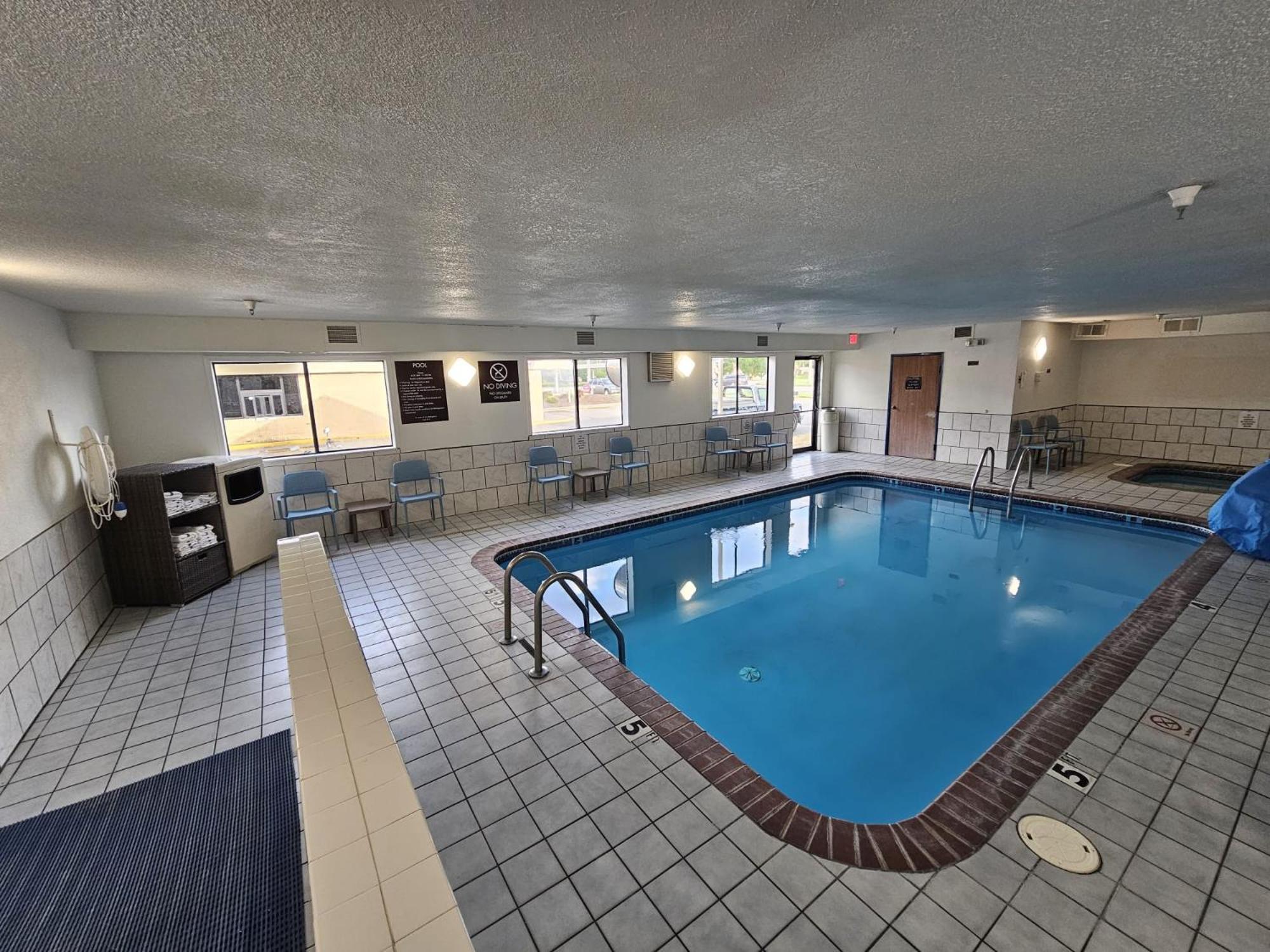Sleep Inn & Suites Salina I-135 Exteriér fotografie